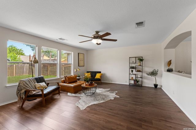 3445 Whisper Blf, Schertz, TX 78108