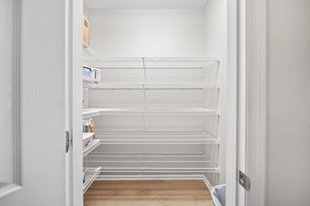 7601 Overland Trail, Delaware, OH 43015