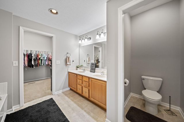 7601 Overland Trail, Delaware, OH 43015