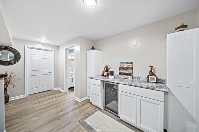 7601 Overland Trail, Delaware, OH 43015