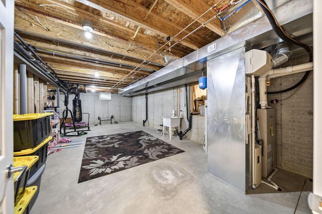 7601 Overland Trail, Delaware, OH 43015