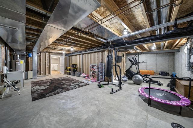 7601 Overland Trail, Delaware, OH 43015