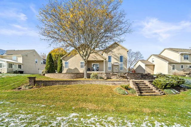 7601 Overland Trail, Delaware, OH 43015