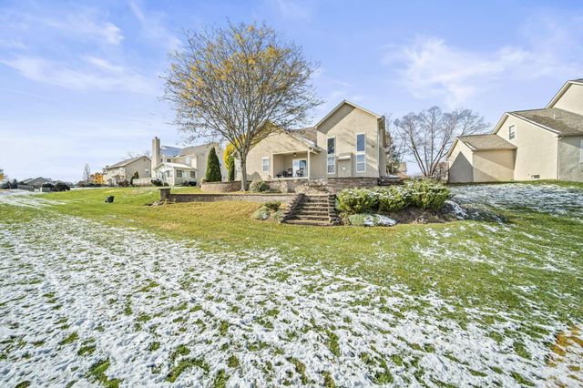 7601 Overland Trail, Delaware, OH 43015