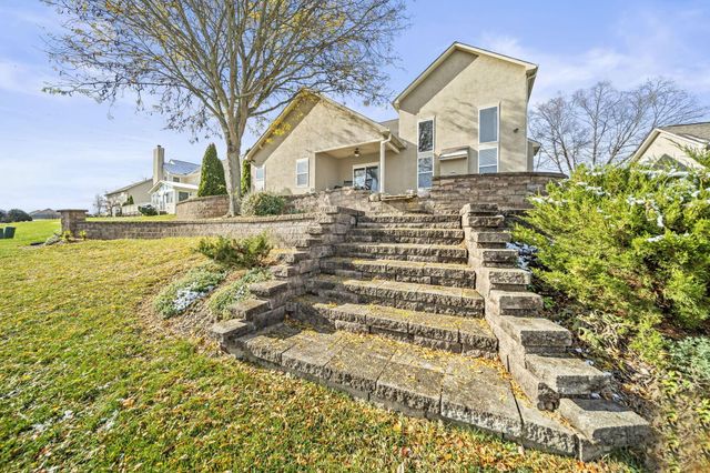 7601 Overland Trail, Delaware, OH 43015