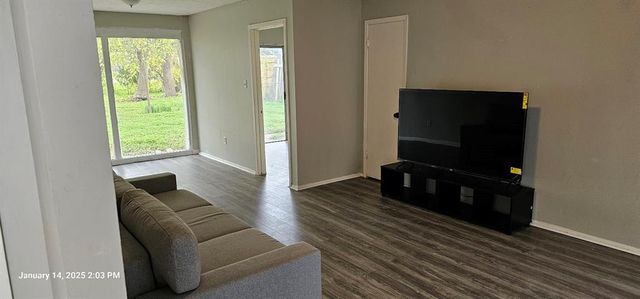 8914 Amblewood Drive, Houston, TX 77099