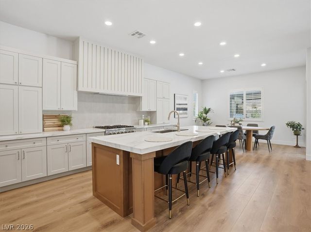 363 Molinetto Street, Las Vegas, NV 89138