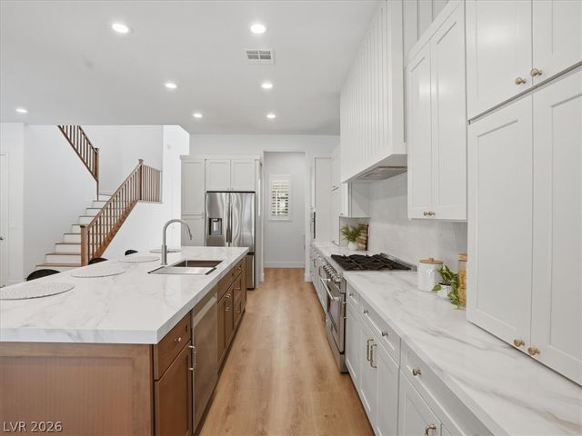363 Molinetto Street, Las Vegas, NV 89138