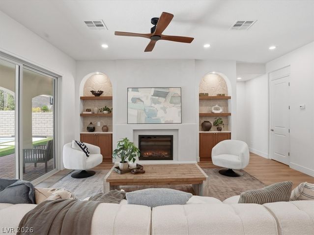 363 Molinetto Street, Las Vegas, NV 89138