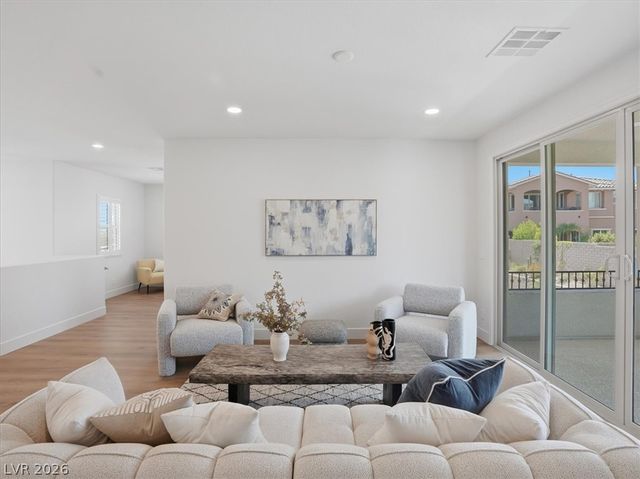 363 Molinetto Street, Las Vegas, NV 89138