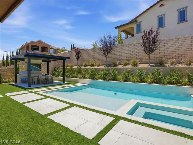 363 Molinetto Street, Las Vegas, NV 89138