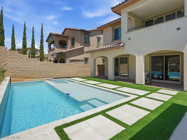 363 Molinetto Street, Las Vegas, NV 89138