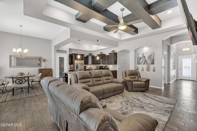 14660 HUNTERS GROVE Avenue, El Paso, TX 79938