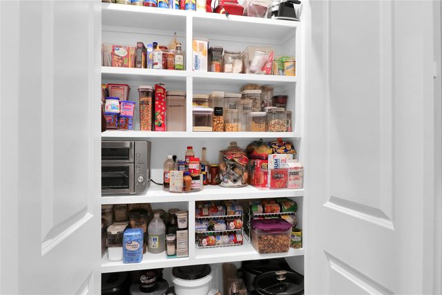 6111 Hamilton Meadows Way, Tyler, TX 75703