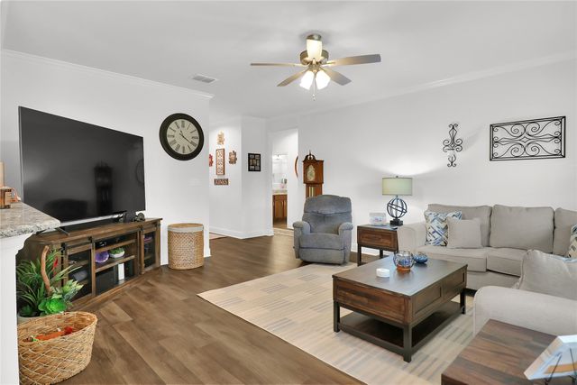 6111 Hamilton Meadows Way, Tyler, TX 75703