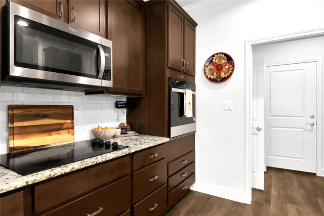 6111 Hamilton Meadows Way, Tyler, TX 75703