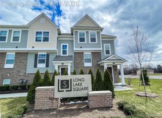 4957 Treeside Lane, Troy, MI 48098
