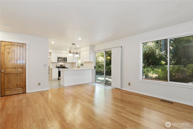 10715 Hillsboro Drive NW, Silverdale, WA 98383