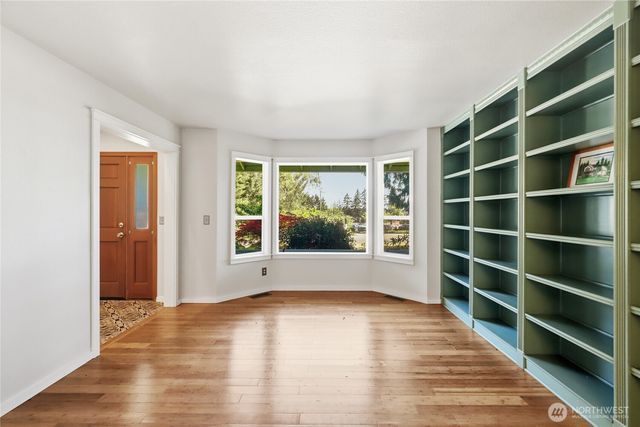 10715 Hillsboro Drive NW, Silverdale, WA 98383