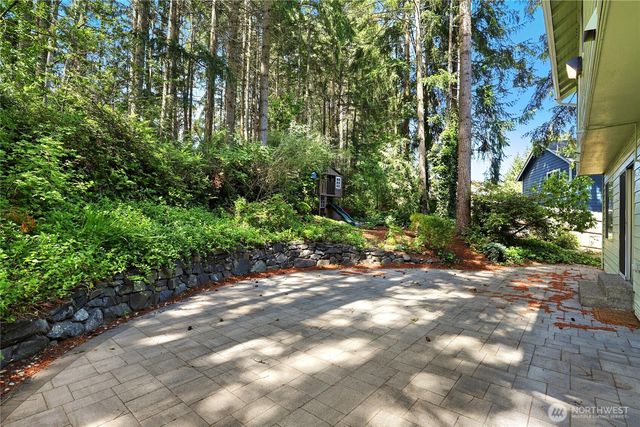 10715 Hillsboro Drive NW, Silverdale, WA 98383
