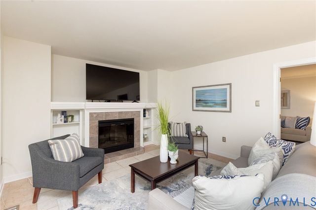 707 Coralview Ct, Midlothian, VA 23114
