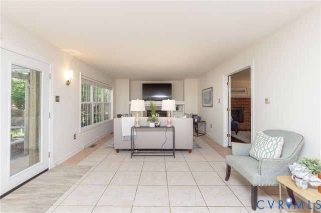707 Coralview Ct, Midlothian, VA 23114