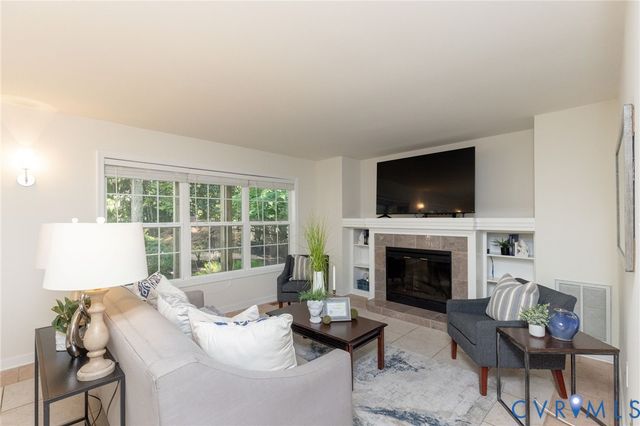 707 Coralview Ct, Midlothian, VA 23114