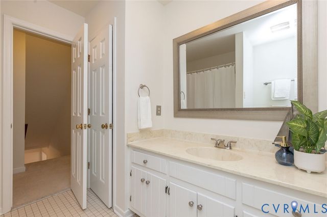 707 Coralview Ct, Midlothian, VA 23114