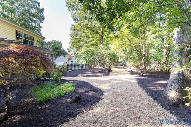 707 Coralview Ct, Midlothian, VA 23114