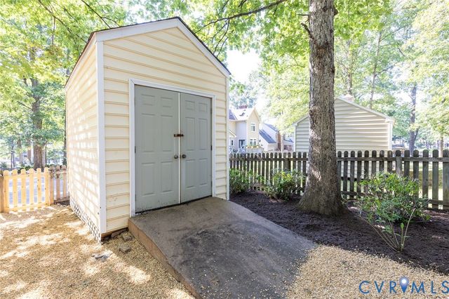707 Coralview Ct, Midlothian, VA 23114