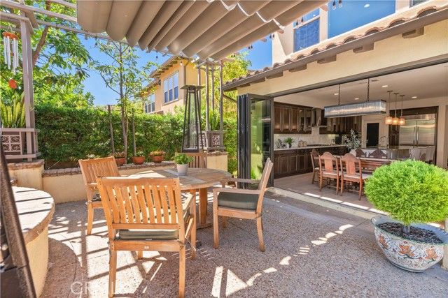 10 Alza Street, Rancho Mission Viejo, CA 92694