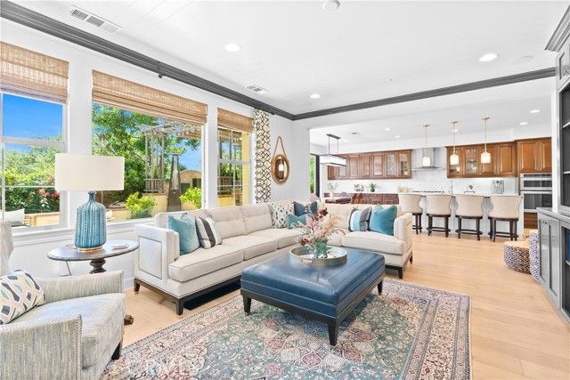 10 Alza Street, Rancho Mission Viejo, CA 92694