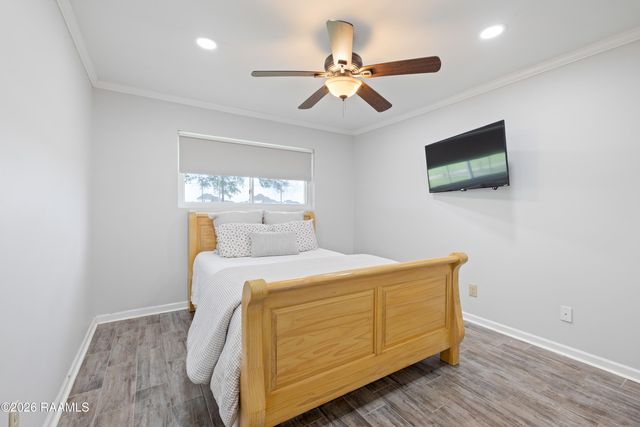 916 Heart D Farm Road, Youngsville, LA 70592