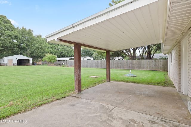 916 Heart D Farm Road, Youngsville, LA 70592