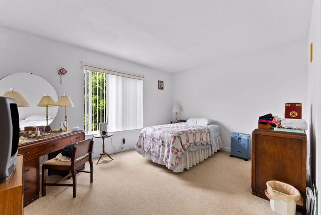 1500 CRESCENT Circle B215, Lake Park, FL 33403