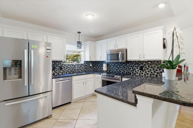1035 BLYTHE WAY, The Villages, FL 32162