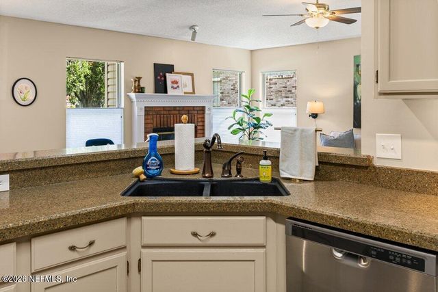 10545 INNISBROOK Drive, Jacksonville, FL 32222