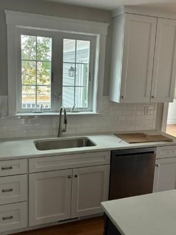 17 Jessica Lane, Weymouth, MA 02190