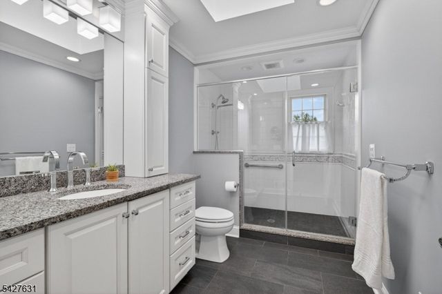 44 Fisher Dr, Hillsborough Twp., NJ 08844