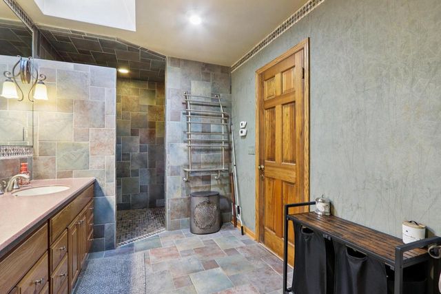 9740 W Huntington DRIVE, Mequon, WI 53097