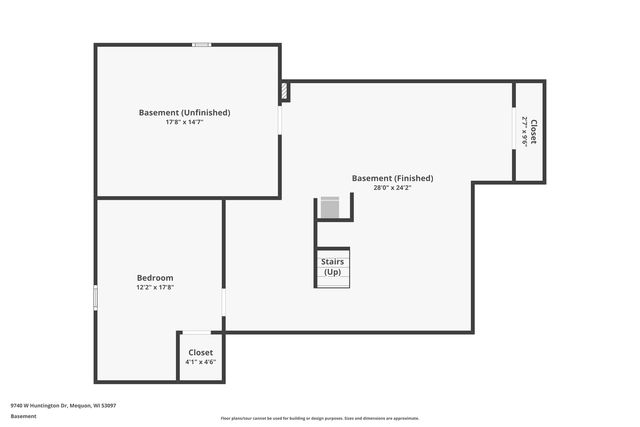 9740 W Huntington DRIVE, Mequon, WI 53097