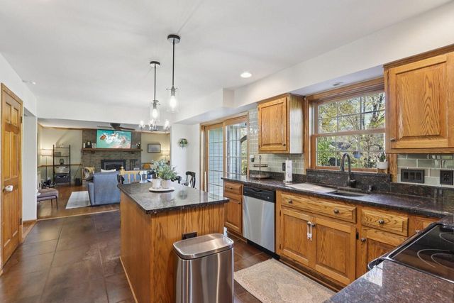 9740 W Huntington DRIVE, Mequon, WI 53097