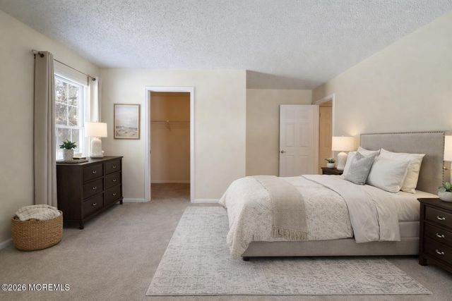 25 Beechwood Court, Barnegat, NJ 08005