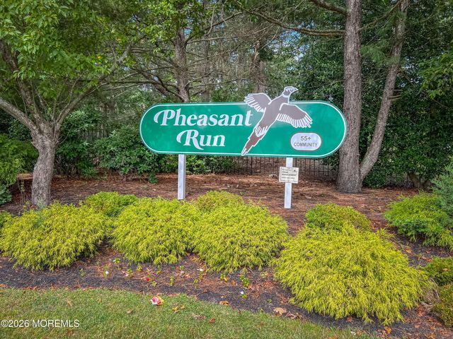 25 Beechwood Court, Barnegat, NJ 08005