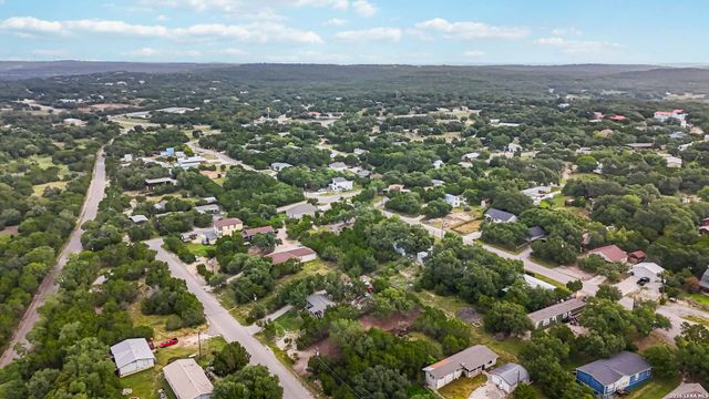 1091 Rotherman, Canyon Lake, TX 78133