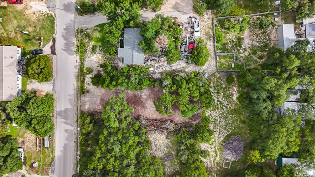 1091 Rotherman, Canyon Lake, TX 78133