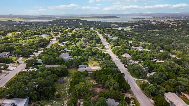 1091 Rotherman, Canyon Lake, TX 78133