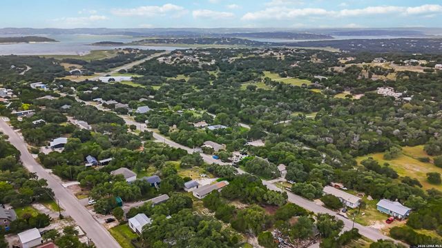 1091 Rotherman, Canyon Lake, TX 78133
