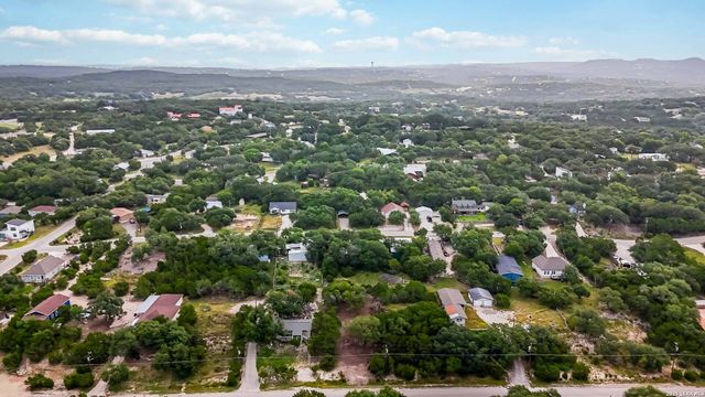 1091 Rotherman, Canyon Lake, TX 78133