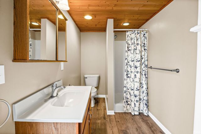 11914 W Breezy Point Drive, Monticello, IN 47960